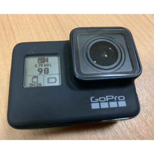 GoPro(ゴープロ)のGoPro hero 7 black 付属品多数！！1.2ページ見てください スマホ/家電/カメラのカメラ(コンパクトデジタルカメラ)の商品写真