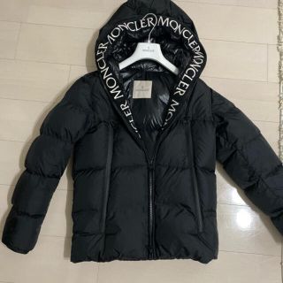 モンクレール(MONCLER)のモンクラー　モンクレール　美品⭐️早い者勝ち！！(ダウンジャケット)