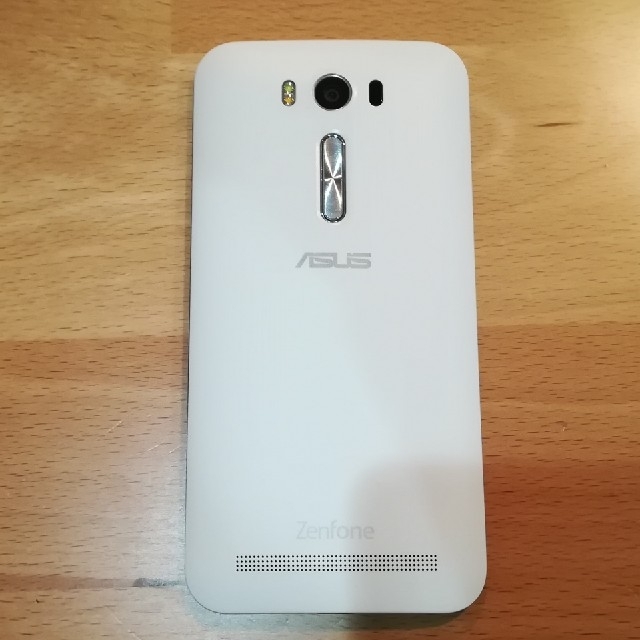 ZenFone(ゼンフォン)のZenfone2 Laser 美品 スマホ/家電/カメラのスマートフォン/携帯電話(スマートフォン本体)の商品写真