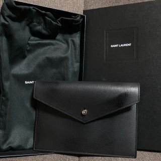 サンローラン(Saint Laurent)の未使用 サンローラン レザー レター パスポート　カードケース ブラック(名刺入れ/定期入れ)