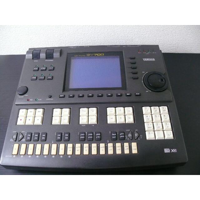 YAMAHA QY700 ヤマハ ミュージックシーケンサー YAMAHA QY700 ヤマハ ミュージックシーケンサー