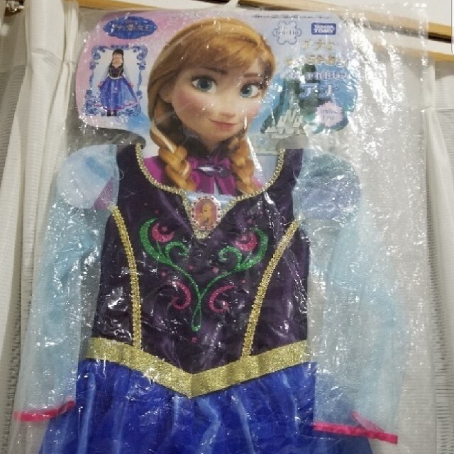 アナと雪の女王(アナトユキノジョオウ)の未開封品 おしゃれドレス アナ エンタメ/ホビーのおもちゃ/ぬいぐるみ(キャラクターグッズ)の商品写真