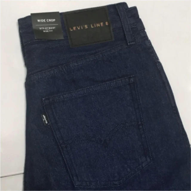 Levi's(リーバイス)の新品 Levi's LINE8 ワイドクロップド デニム リーバイス 29インチ メンズのパンツ(デニム/ジーンズ)の商品写真