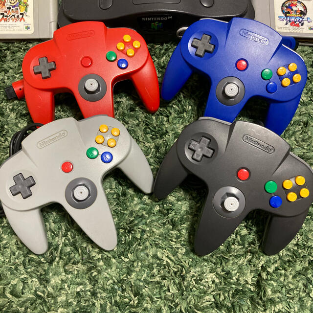 NINTENDO 64(ニンテンドウ64)のsetHN64 本体 コントローラ４個 動作確認済み　ニンテンドー64 スマブラ エンタメ/ホビーのゲームソフト/ゲーム機本体(家庭用ゲーム機本体)の商品写真