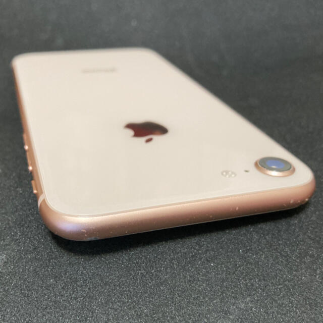 iPhone(アイフォーン)のiPhone 8 GOLD 64GB SIMフリー スマホ/家電/カメラのスマートフォン/携帯電話(スマートフォン本体)の商品写真