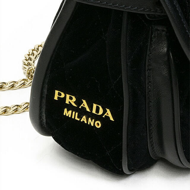PRADA(プラダ)のPRADA バッグ　ウエスト　ショルダー レディースのバッグ(ボディバッグ/ウエストポーチ)の商品写真