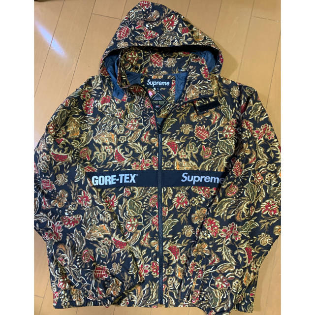 Supreme Gore-Tex  Court Jacket Flower XL