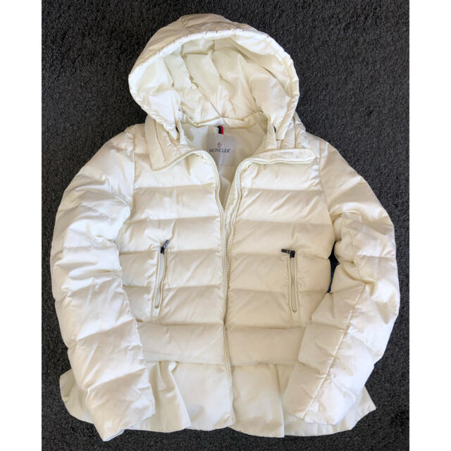 MONCLER(モンクレール)のMONCLER モンクレール キッズダウン　大人も着れます キッズ/ベビー/マタニティのキッズ服女の子用(90cm~)(ジャケット/上着)の商品写真