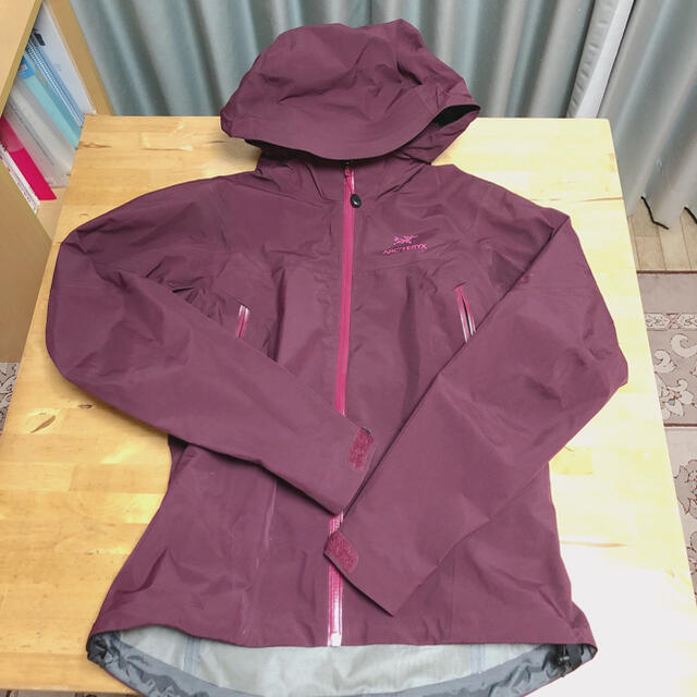 ARC'TERYX(アークテリクス)のアークテリクス マウンテンパーカー S GORE-TEX レディースのジャケット/アウター(その他)の商品写真