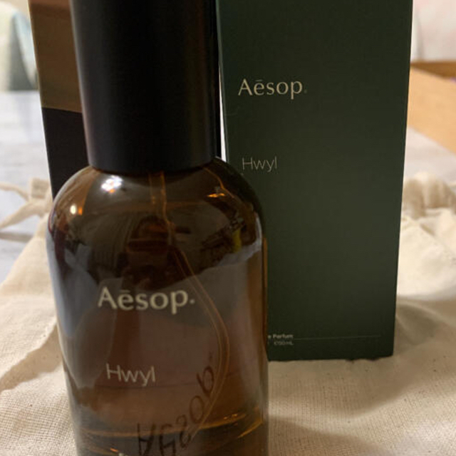 Aesop(イソップ)の【Aesop】Hwylイソップヒュイルオードパルファム50ml コスメ/美容の香水(ユニセックス)の商品写真