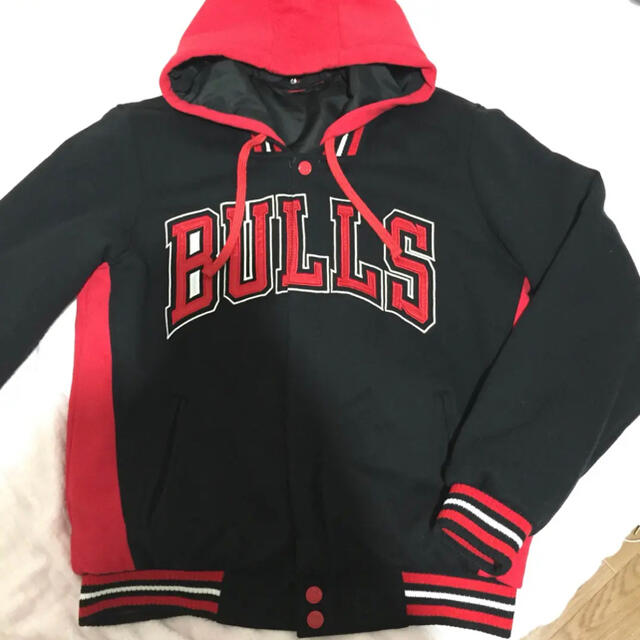 値下げ！NBA chicago bulls 中綿リバーシブルブルゾン スタジャン