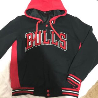 値下げ！NBA chicago bulls 中綿リバーシブルブルゾン スタジャン(ブルゾン)