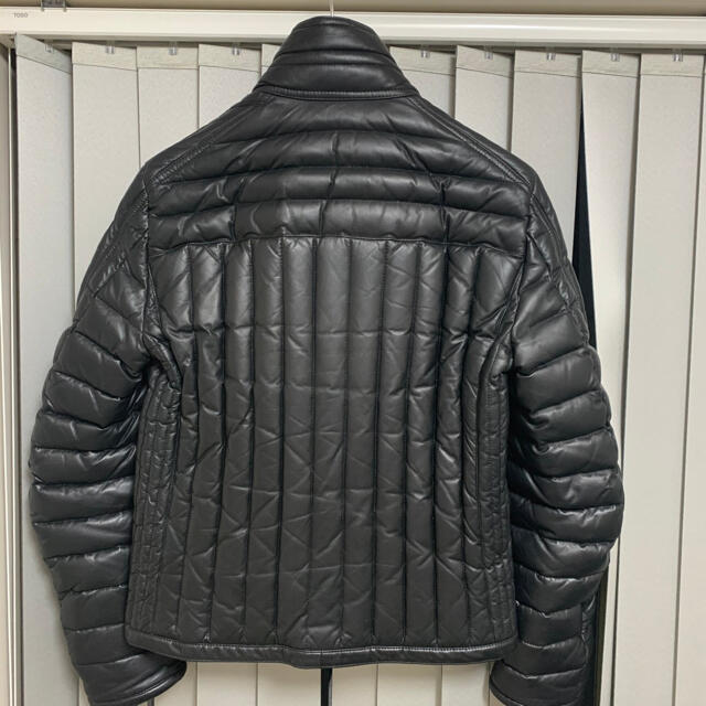 MONCLER(モンクレール)のモンクレール  レザーダウンジャケット　サイズ0 メンズのジャケット/アウター(ダウンジャケット)の商品写真