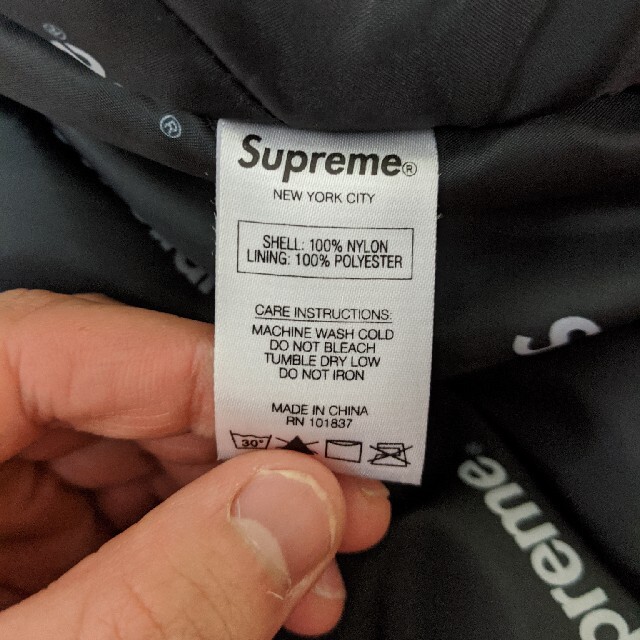 Supreme(シュプリーム)のJR様　専用 メンズのジャケット/アウター(ダウンジャケット)の商品写真