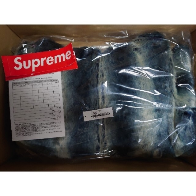 Supreme(シュプリーム)の高騰中★M★Faux Fur Reversible Hooded Jacket メンズのジャケット/アウター(ブルゾン)の商品写真