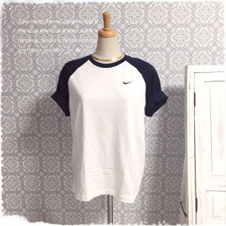 ナイキ(NIKE)のNIKEネイビーラグランTシャツ(Tシャツ(長袖/七分))