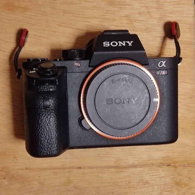 SONY(ソニー)のA7rii ILCE-7RM2 ボディ スマホ/家電/カメラのカメラ(ミラーレス一眼)の商品写真