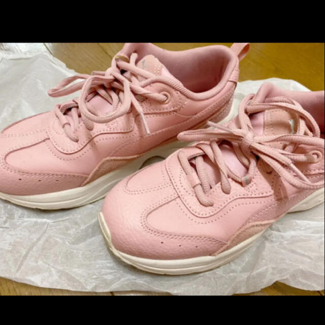 Puma プーマ スニーカー ソフトフォーム Pumaの通販 By Na Shop プーマならラクマ Puma プーマ スニーカー ソフトフォーム Pumaの通販 By Na Shop プーマならラクマ