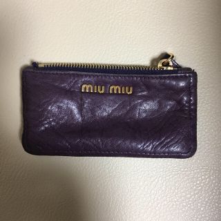 ミュウミュウ(miumiu)のmiumiu キーケース コインケース(キーケース)