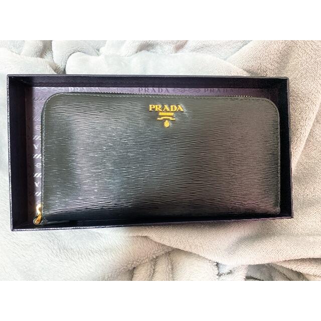 PRADA(プラダ)のPRADA 長財布 レディースのファッション小物(財布)の商品写真