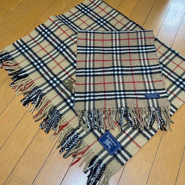 BURBERRY(バーバリー)のBurberryマフラー 膝掛け 2セット　バーバリーチェック ストール レディースのファッション小物(マフラー/ショール)の商品写真