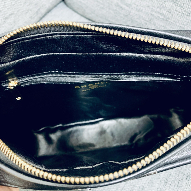 【お値下】ロゴ　ショルダーバック レディースのバッグ(ショルダーバッグ)の商品写真