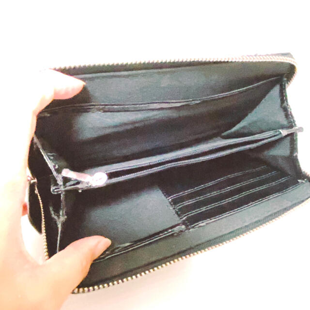シルバーキラキラストーンウォレットクラッチバッグブラックsilver黒銀長財布 レディースのファッション小物(財布)の商品写真
