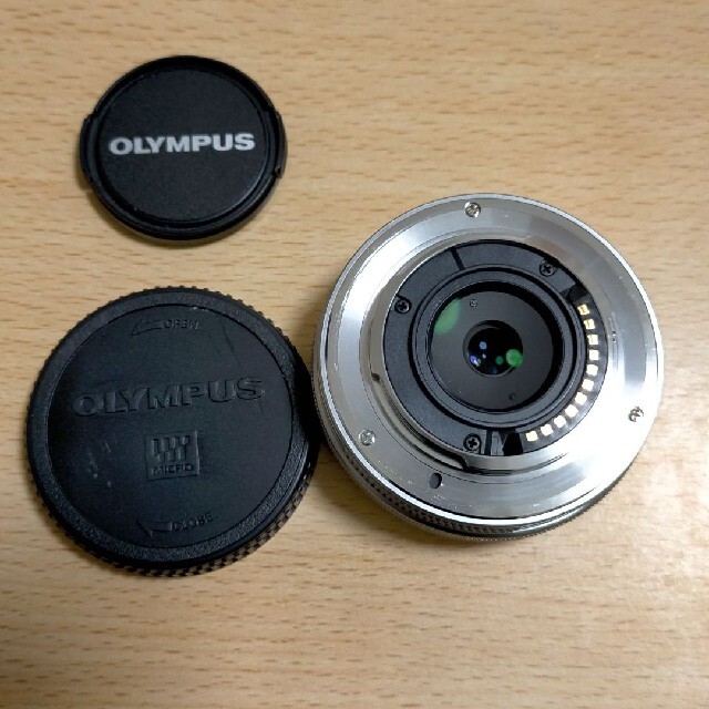 OLYMPUS(オリンパス)のOLYMPUS電動式パンケーキズームレンズEZ スマホ/家電/カメラのカメラ(レンズ(ズーム))の商品写真