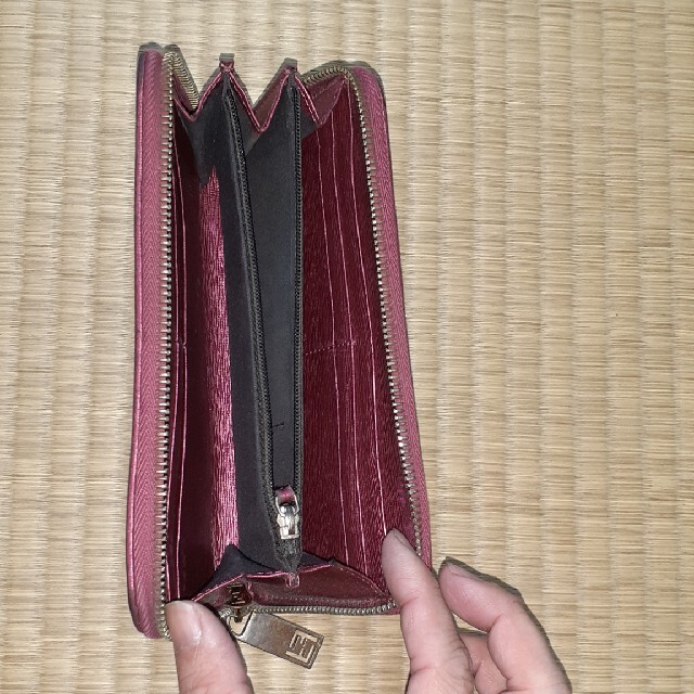 FENDI　財布 レディースのファッション小物(財布)の商品写真