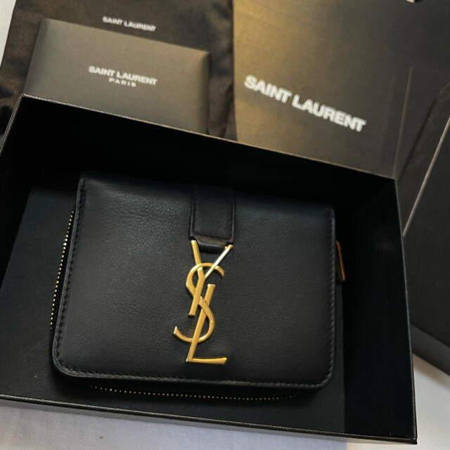 Saint Laurent YSLロゴ ジップ財布 ミニ財布 ウォレット 売り切れ必至