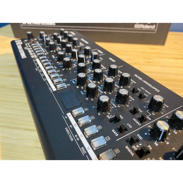 美品 Roland Boutique SE-02 アナログシンセ 送料込み