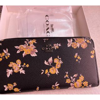 コーチ(COACH)のcoach フローラルプリント長財布　美品　最終値下げ(財布)