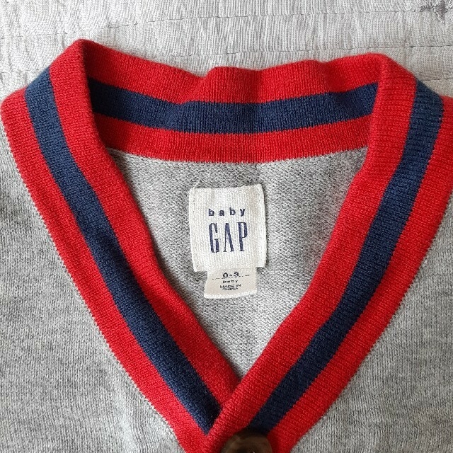 babyGAP(ベビーギャップ)のbaby GAP カーディガン　0-3m 50cm キッズ/ベビー/マタニティのベビー服(~85cm)(カーディガン/ボレロ)の商品写真