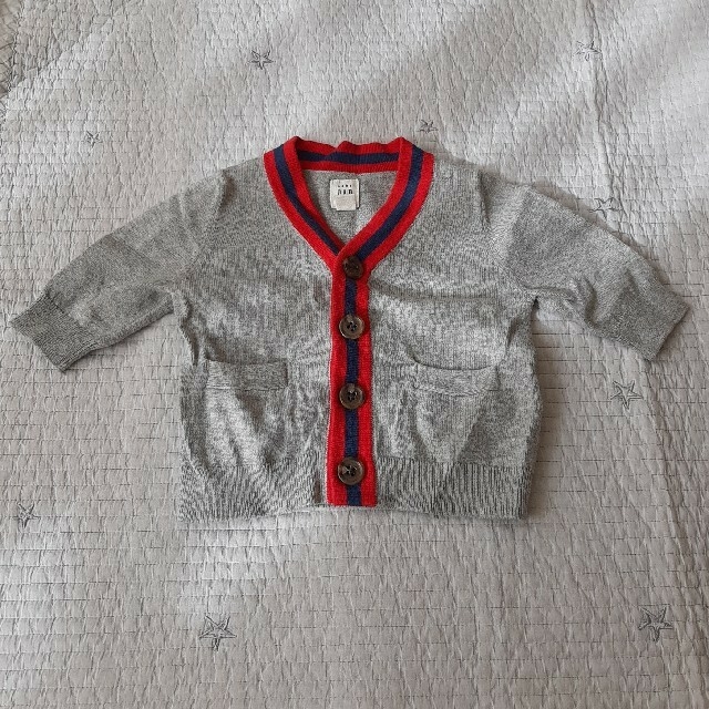 babyGAP(ベビーギャップ)のbaby GAP カーディガン　0-3m 50cm キッズ/ベビー/マタニティのベビー服(~85cm)(カーディガン/ボレロ)の商品写真