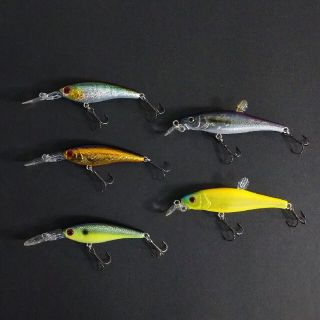 メガバス(Megabass)のDaiwa と メガバス 小魚type(ルアー用品)