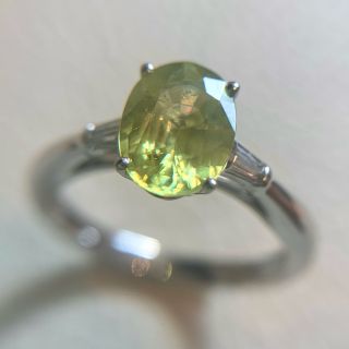 【鑑別書付き】天然スフェーン 1.44ct  ダイヤモンド リング　指輪　11号