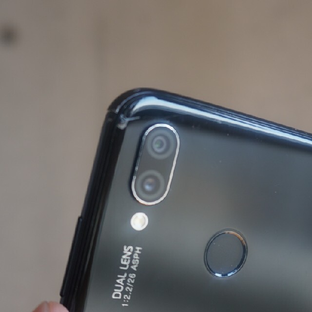 HUAWEI(ファーウェイ)の【ジャンク】Huawei P20 lite +ケース スマホ/家電/カメラのスマートフォン/携帯電話(スマートフォン本体)の商品写真