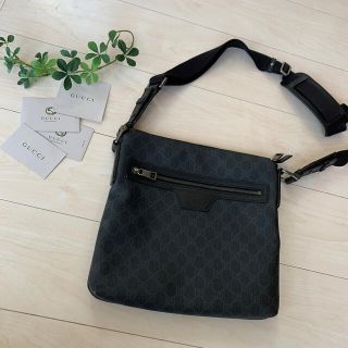 グッチ(Gucci)の＊GUCCI ＊　メッセンジャーバッグ　メンズ(ショルダーバッグ)