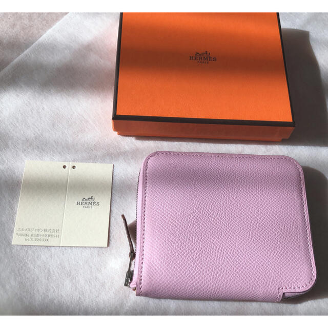 新型モデル HERMES シルクインコンパクト財布 完売色♡モーブシル