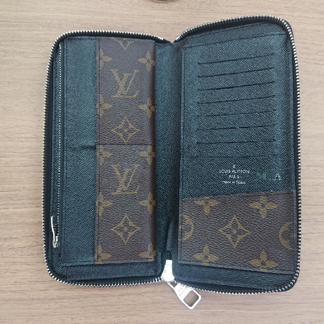 LOUIS VUITTON(ルイヴィトン)のLV ルイヴィトン ポルトフォイユ・タノン 長財布 M93800 メンズのファッション小物(長財布)の商品写真