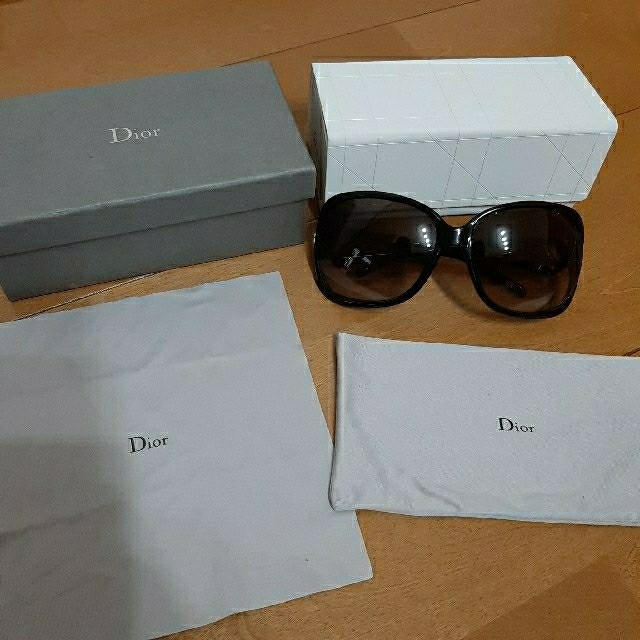 Dior(ディオール)のDior　サングラス　値下げ中 レディースのファッション小物(サングラス/メガネ)の商品写真