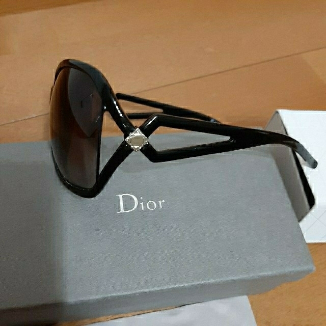 Dior(ディオール)のDior　サングラス　値下げ中 レディースのファッション小物(サングラス/メガネ)の商品写真
