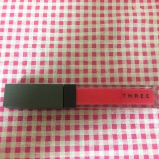 スリー(THREE)のthree リップ 5(リップグロス)