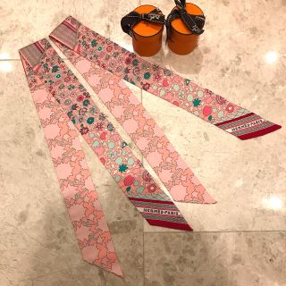 エルメス(Hermes)の美品 エルメス ツイリー ❣️ ペルシャ 絨毯 ピンク(バンダナ/スカーフ)