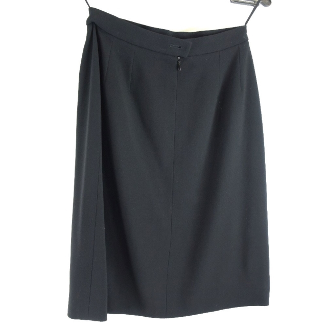 CHANEL(シャネル)の【CHANEL】シャネル 94305 P11160V06456 ウール×シルク 黒 レディース スカート レディースのスカート(ひざ丈スカート)の商品写真