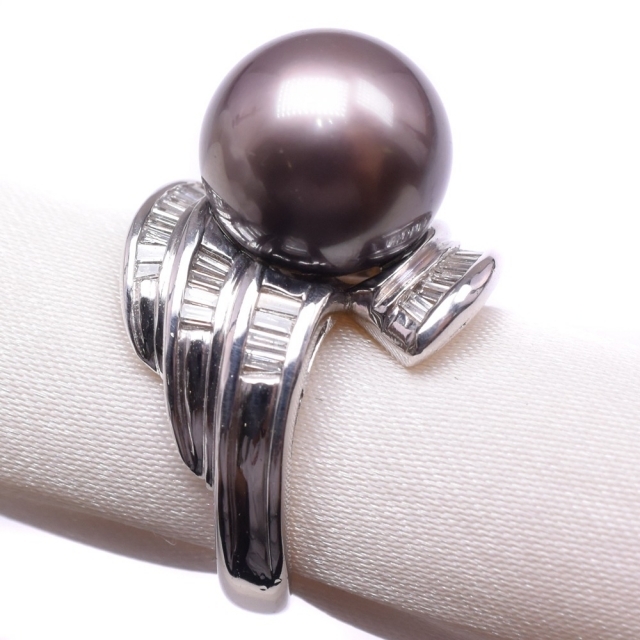 ダイヤモンド Pt900プラチナ×ブラックパール（黒蝶真珠） 11号 レディース リング・指輪 レディースのアクセサリー(リング(指輪))の商品写真