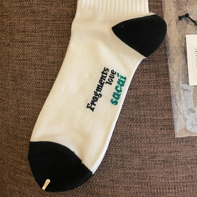 sacai(サカイ)のsacai x fragment socks ソックス 靴下 ホワイト×ブラック メンズのレッグウェア(ソックス)の商品写真