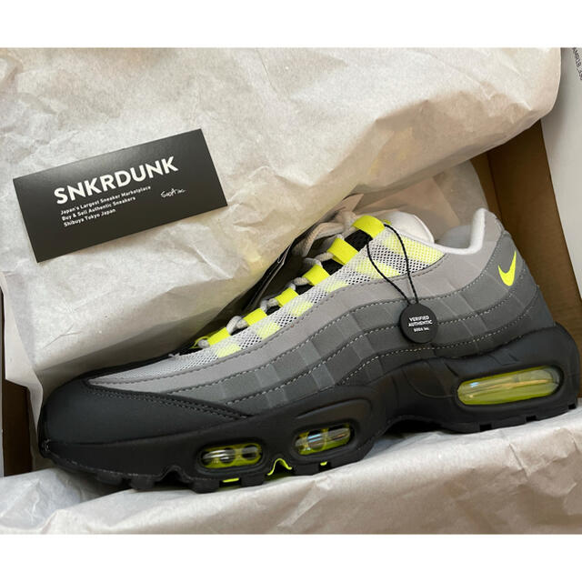 NIKE(ナイキ)の NIKE AIR MAX 95 OG "NEON YELLOW" 2020 メンズの靴/シューズ(スニーカー)の商品写真