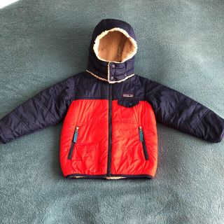 パタゴニア(patagonia)のパタゴニア　4T ダウンジャケット(ジャケット/上着)