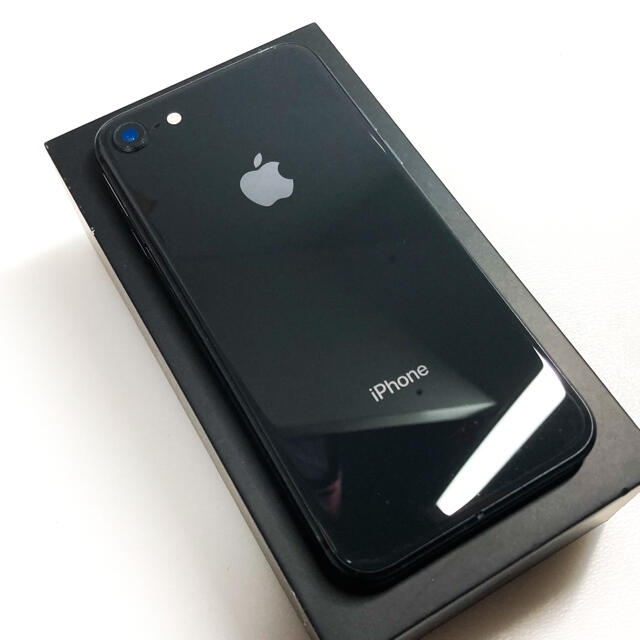 iPhone8 SIMフリー 64GB バッテリー100％